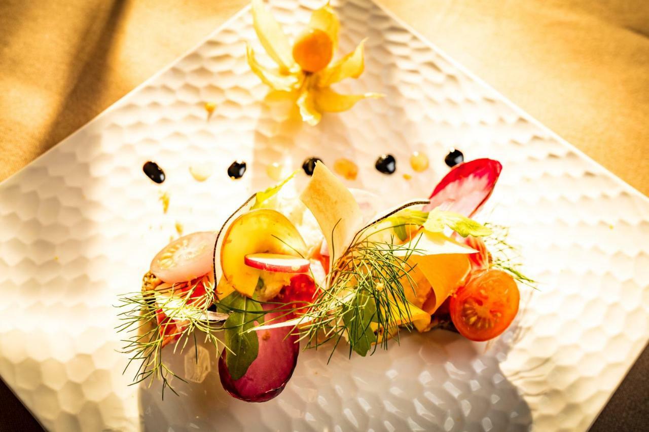 Logis Hostellerie Du Grand Duc Hotel Restaurant Gincla Exterior photo